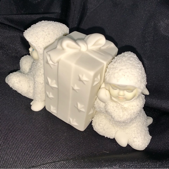 SnowBabies by Department 56 - Picture 10 of 11